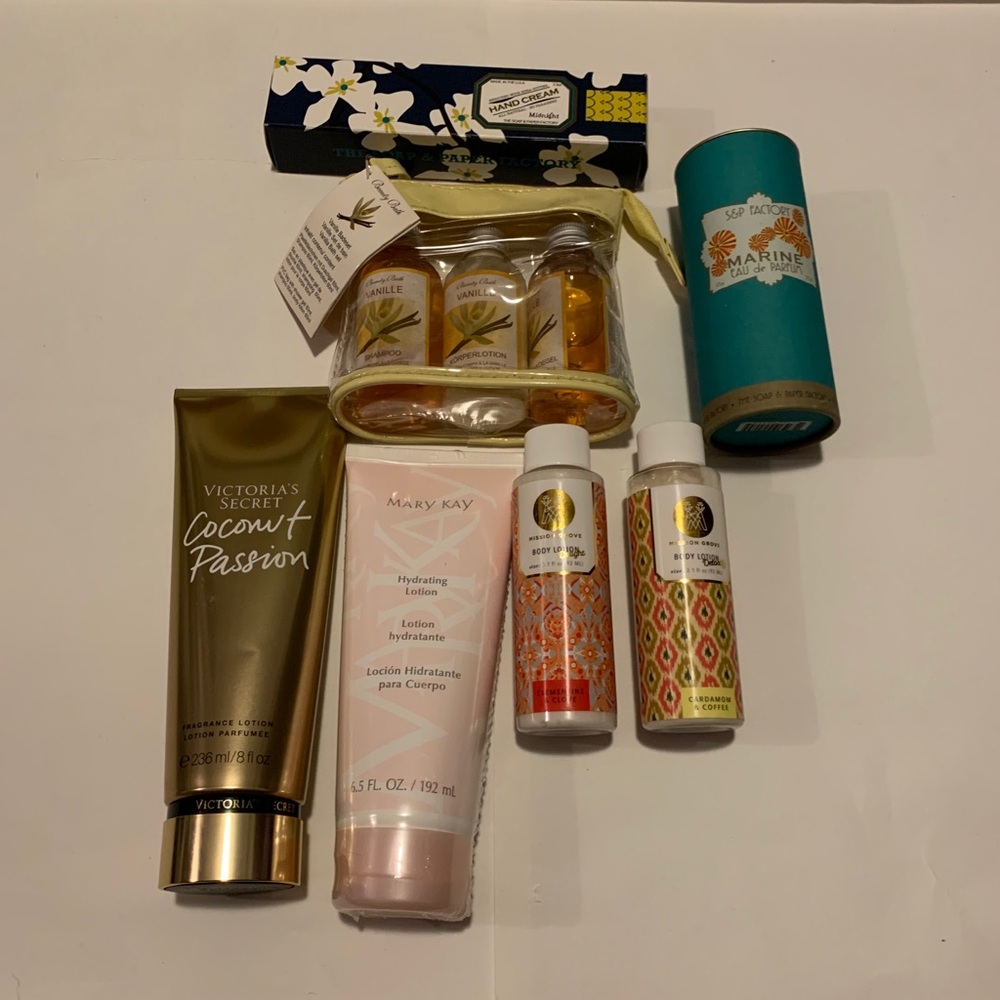 BRAND NEW lotion and spray bundle